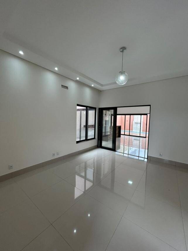 Casa à venda com 3 quartos, 166m² - Foto 6