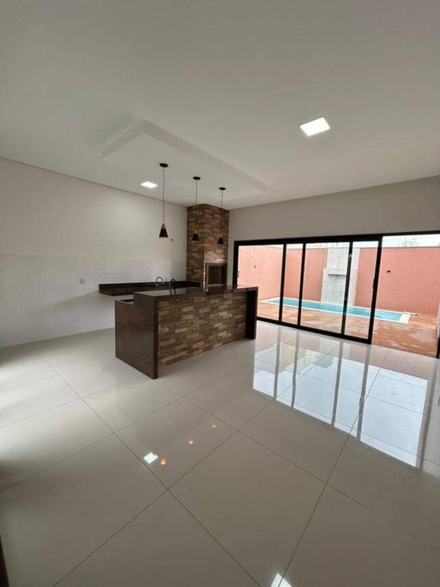 Casa à venda com 3 quartos, 166m² - Foto 7