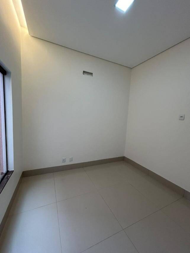 Casa à venda com 3 quartos, 166m² - Foto 13
