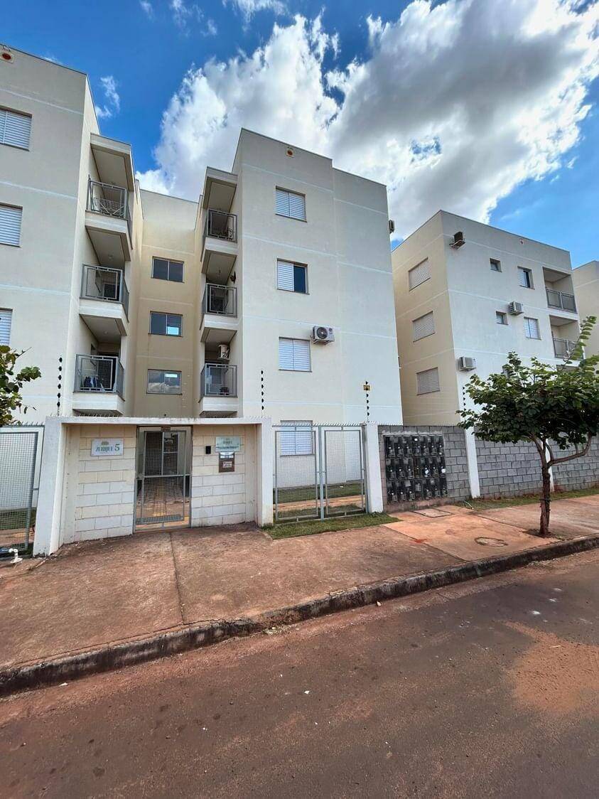 Casa à venda com 2 quartos, 66m² - Foto 1