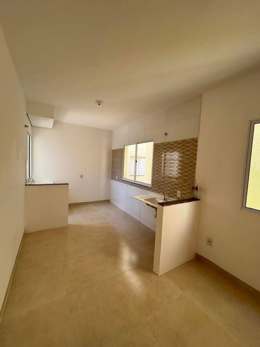 Casa à venda com 2 quartos, 66m² - Foto 7