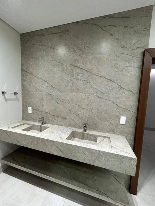 Casa à venda com 3 quartos, 300m² - Foto 26