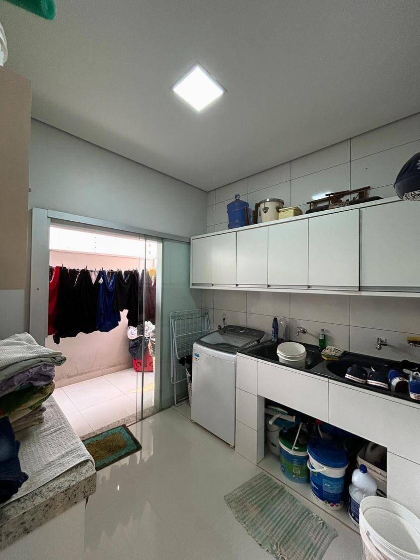 Casa à venda com 3 quartos, 196m² - Foto 10