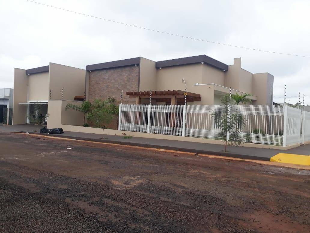 CASA NO JD TARUMÃ
EM TGA DA SERRA-MT.
R$: 1.130.000,00 no Tarumã