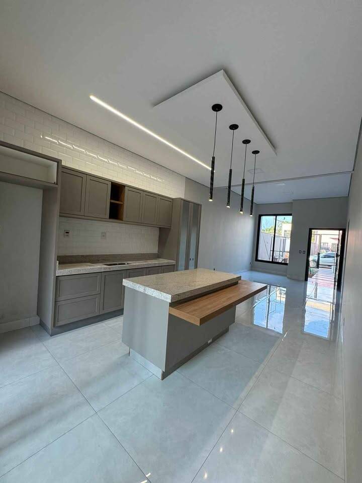 Casa à venda com 2 quartos, 150m² - Foto 3