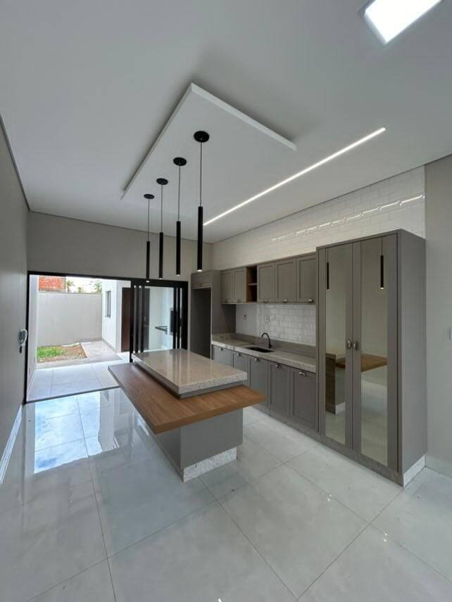 Casa à venda com 2 quartos, 150m² - Foto 8