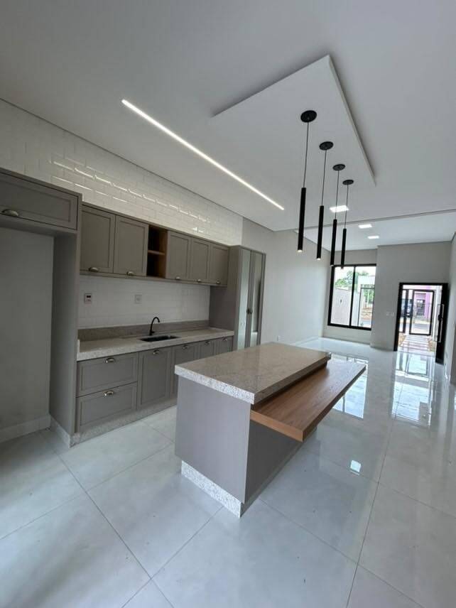 Casa à venda com 2 quartos, 150m² - Foto 11