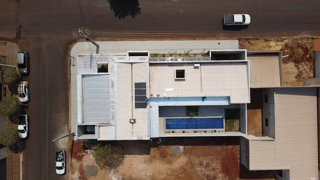 Casa à venda com 3 quartos, 300m² - Foto 42