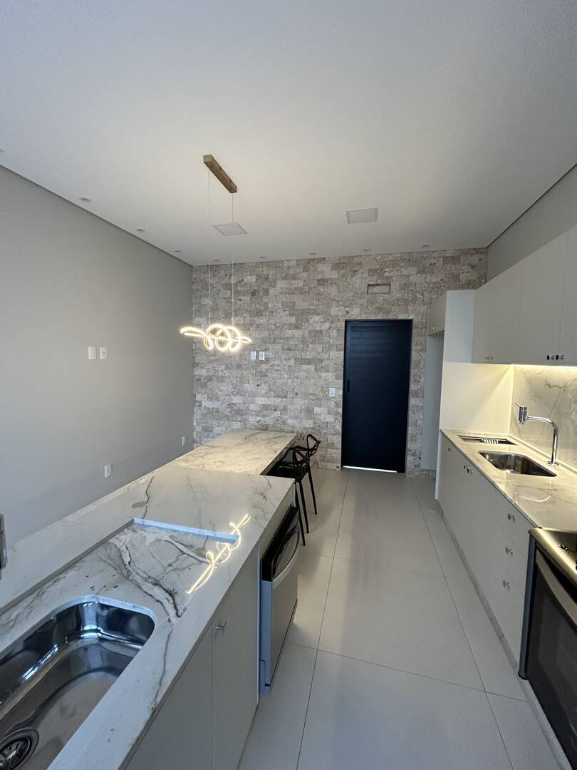 Casa à venda com 3 quartos, 117m² - Foto 31