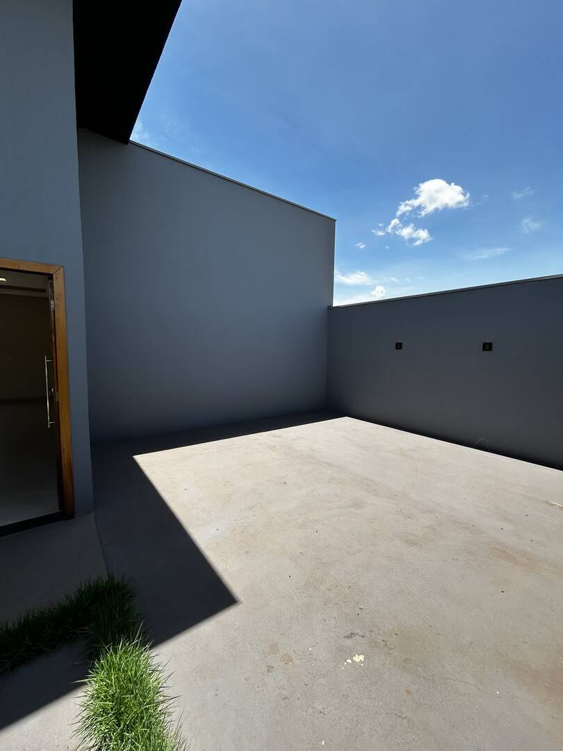 Casa à venda com 3 quartos, 96m² - Foto 13