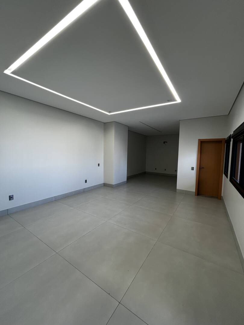 Casa, 4 quartos, 240 m² - Foto 4