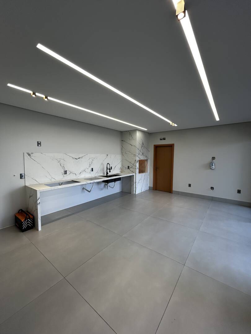 Casa, 4 quartos, 240 m² - Foto 12