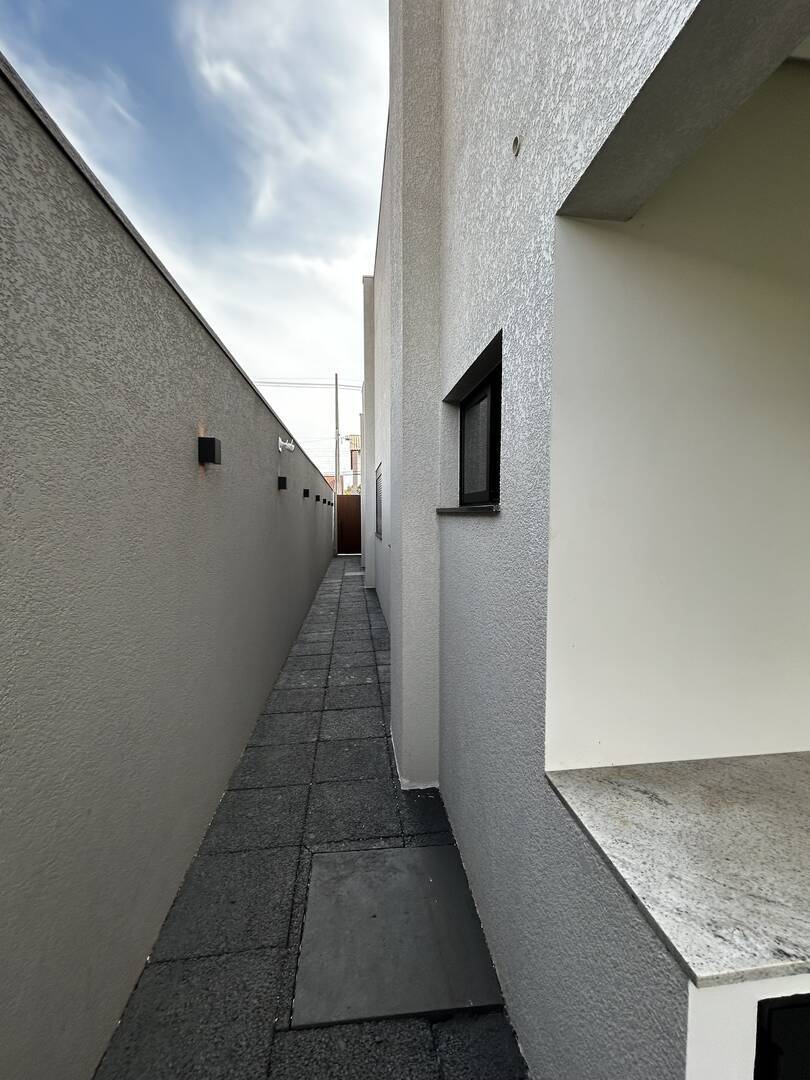 Casa, 4 quartos, 240 m² - Foto 19