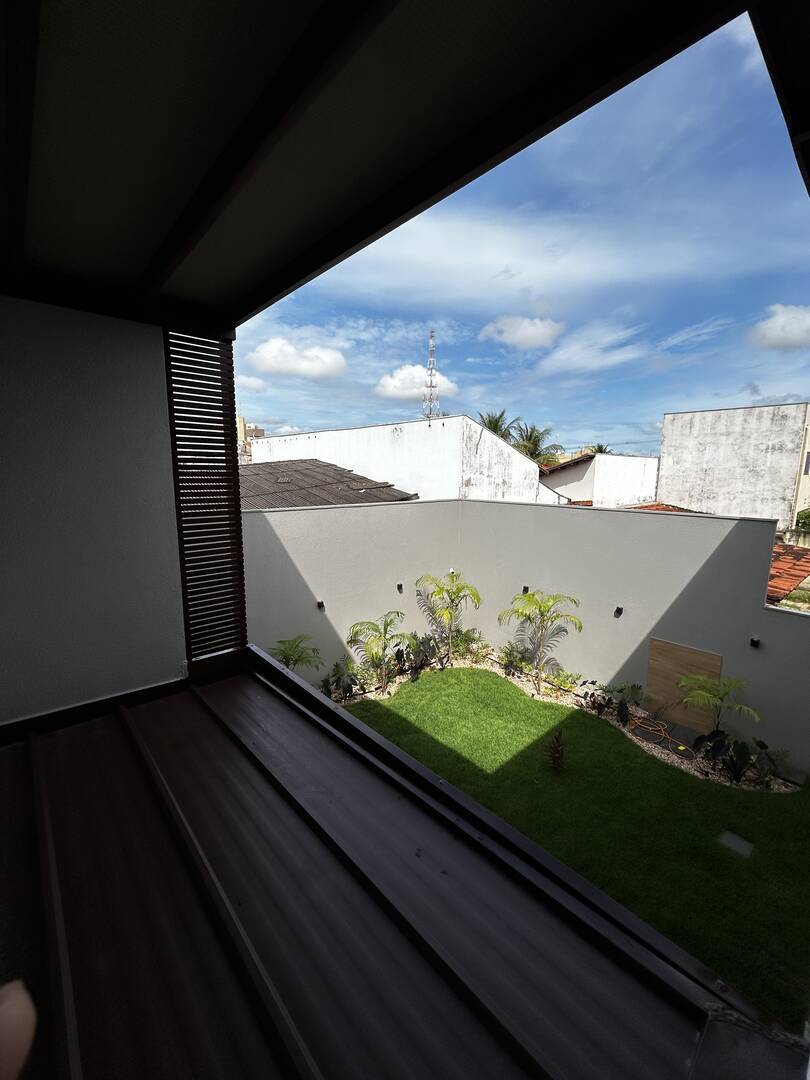 Casa, 4 quartos, 240 m² - Foto 20