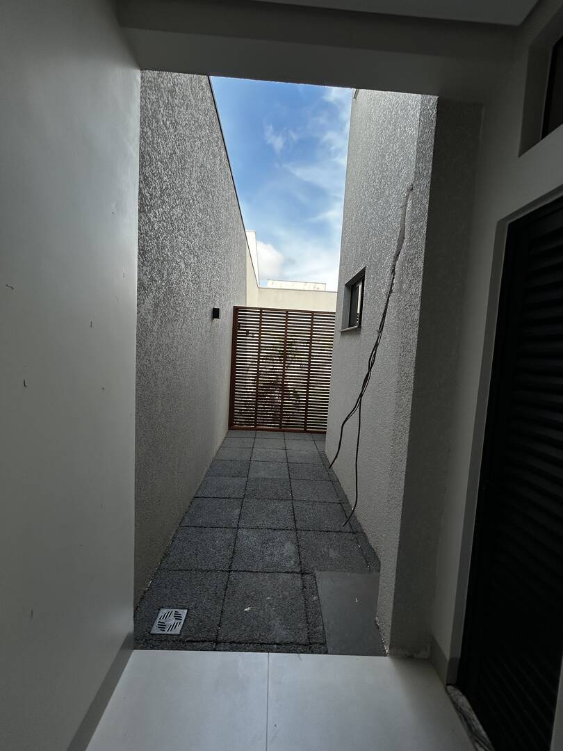 Casa, 4 quartos, 240 m² - Foto 30