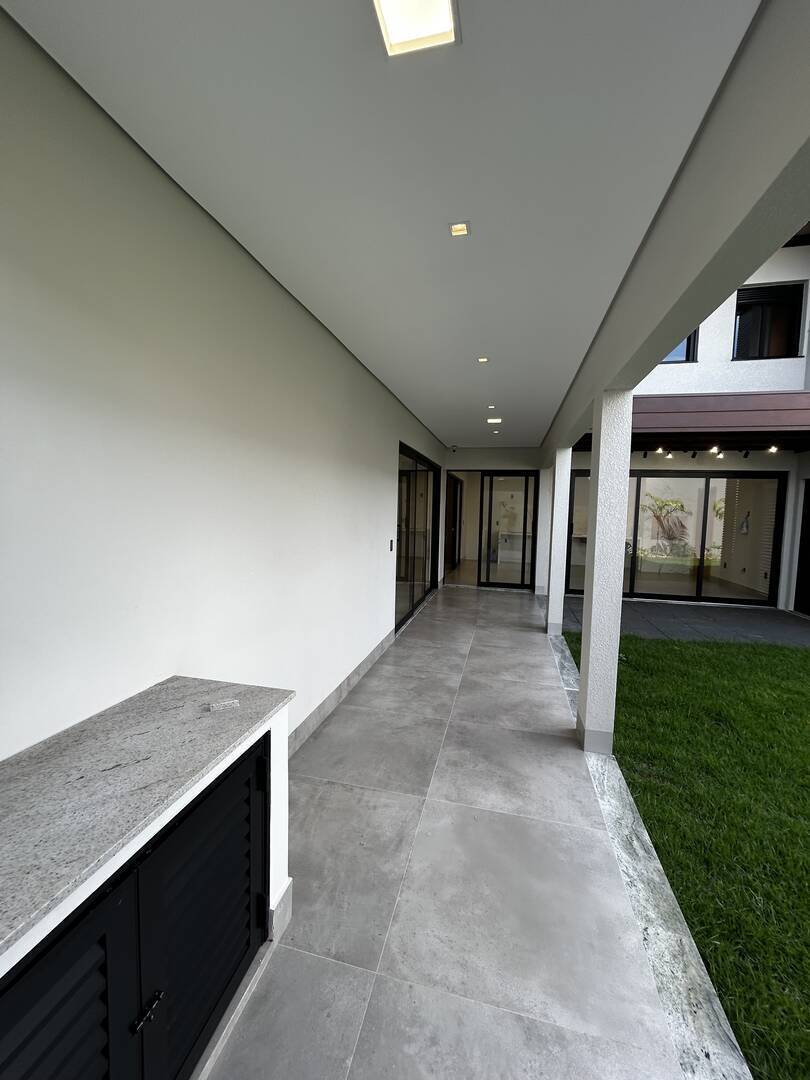 Casa, 4 quartos, 240 m² - Foto 38