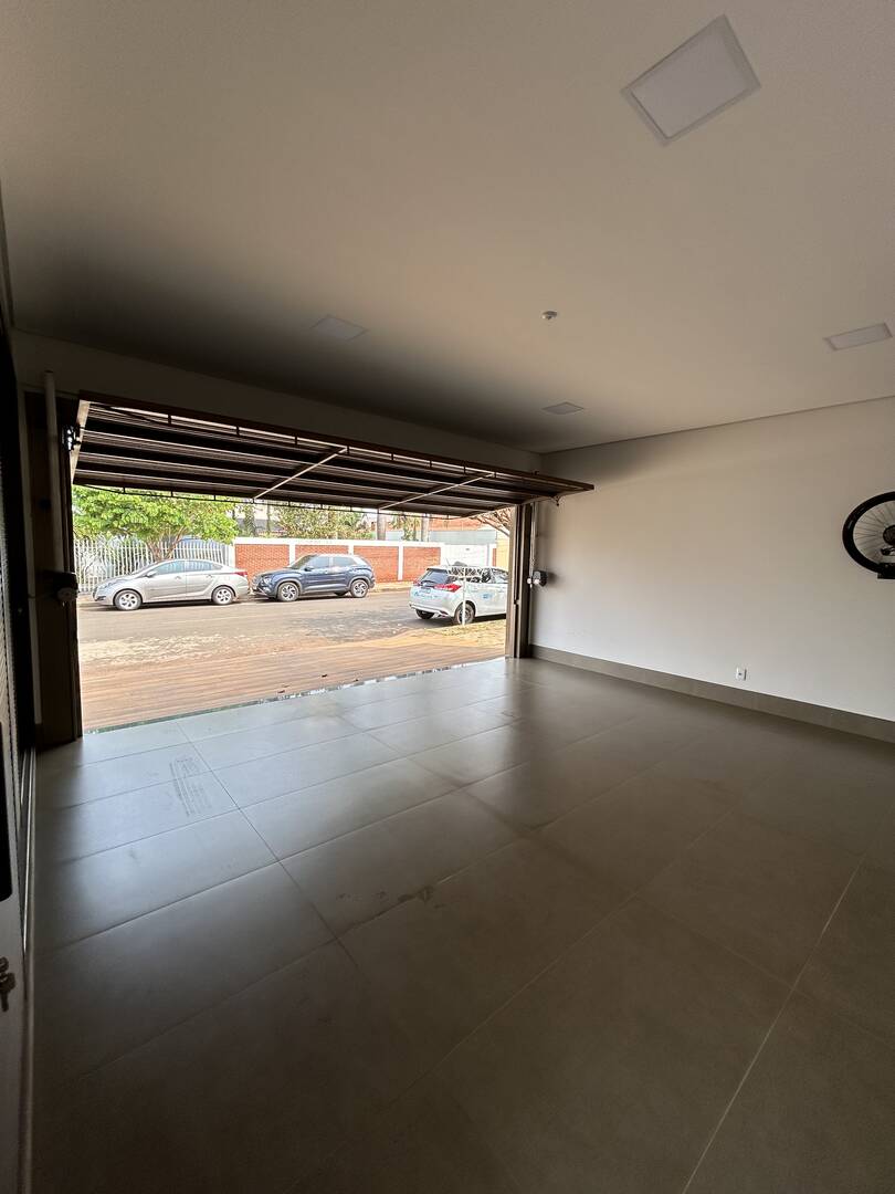 Casa, 3 quartos, 219 m² - Foto 37