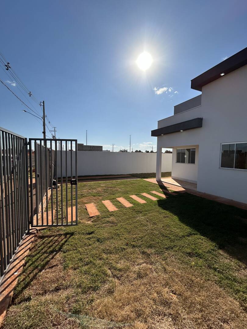 Casa à venda com 2 quartos, 71m² - Foto 4