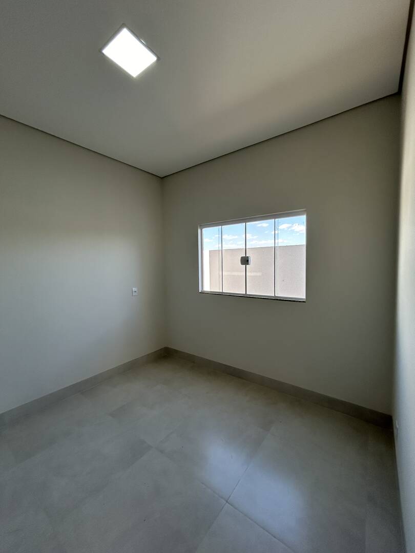 Casa à venda com 2 quartos, 71m² - Foto 6