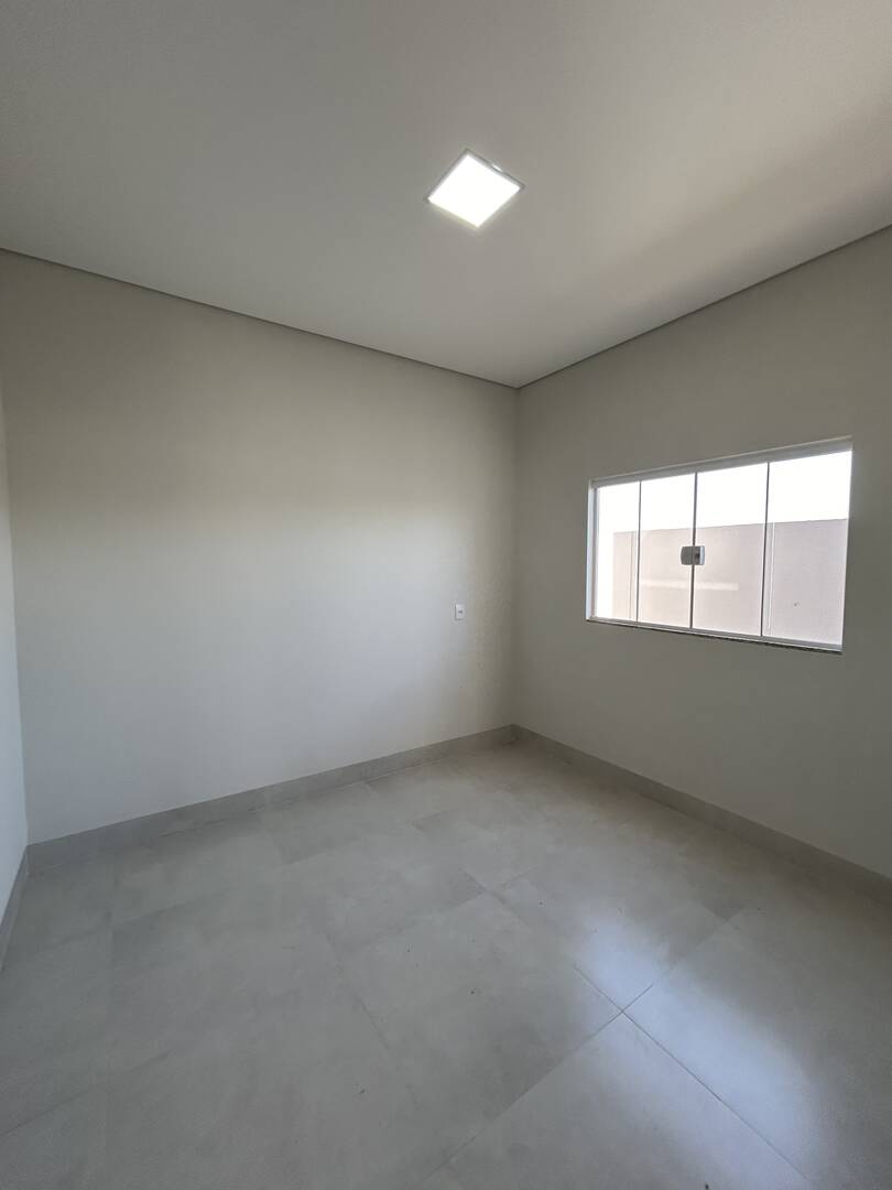 Casa à venda com 2 quartos, 71m² - Foto 7