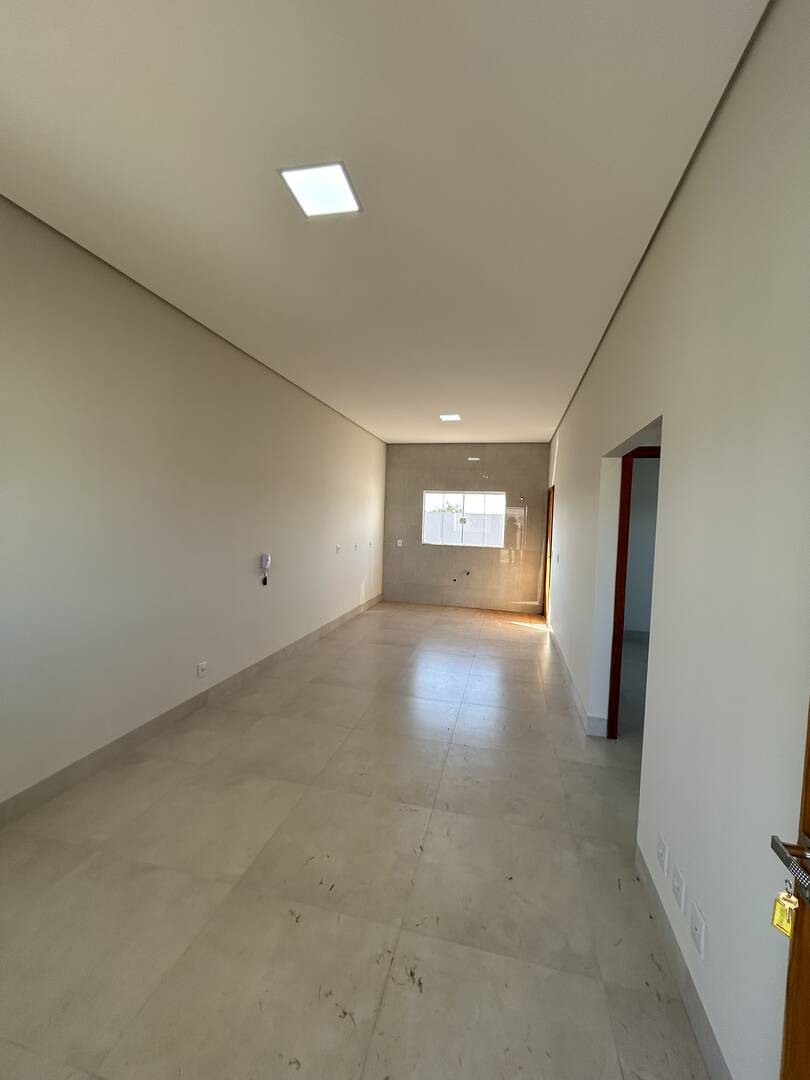Casa à venda com 2 quartos, 71m² - Foto 13