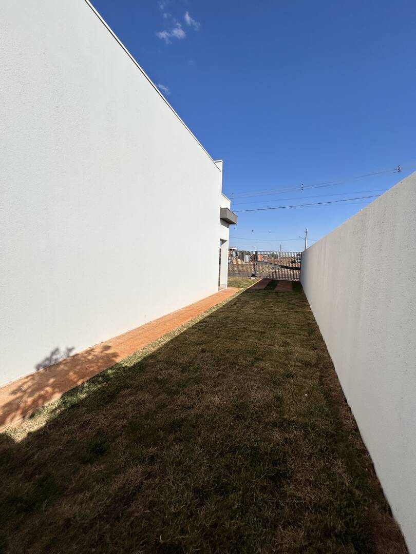 Casa à venda com 2 quartos, 71m² - Foto 14