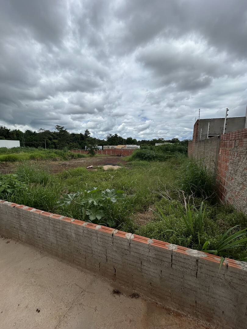 TERRENO NA VILA ALTA R$: 400.000,00 15X45