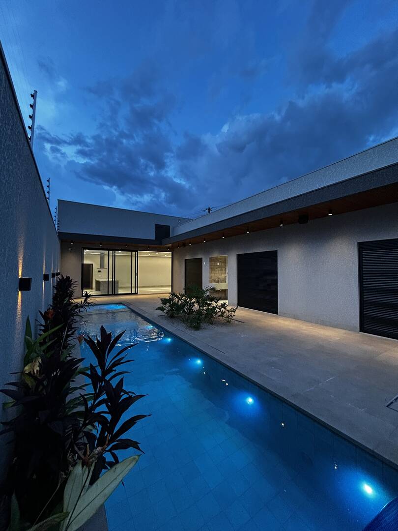 Casa à venda com 3 quartos, 300m² - Foto 51