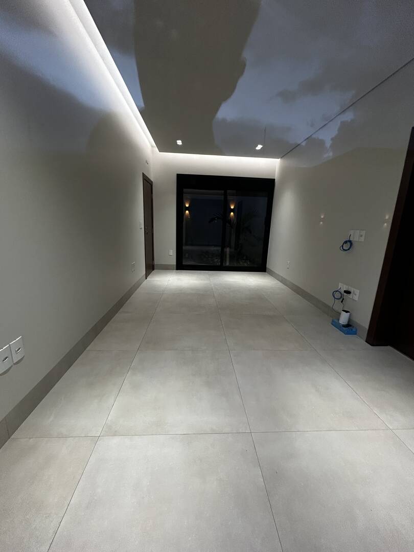 Casa à venda com 3 quartos, 300m² - Foto 63