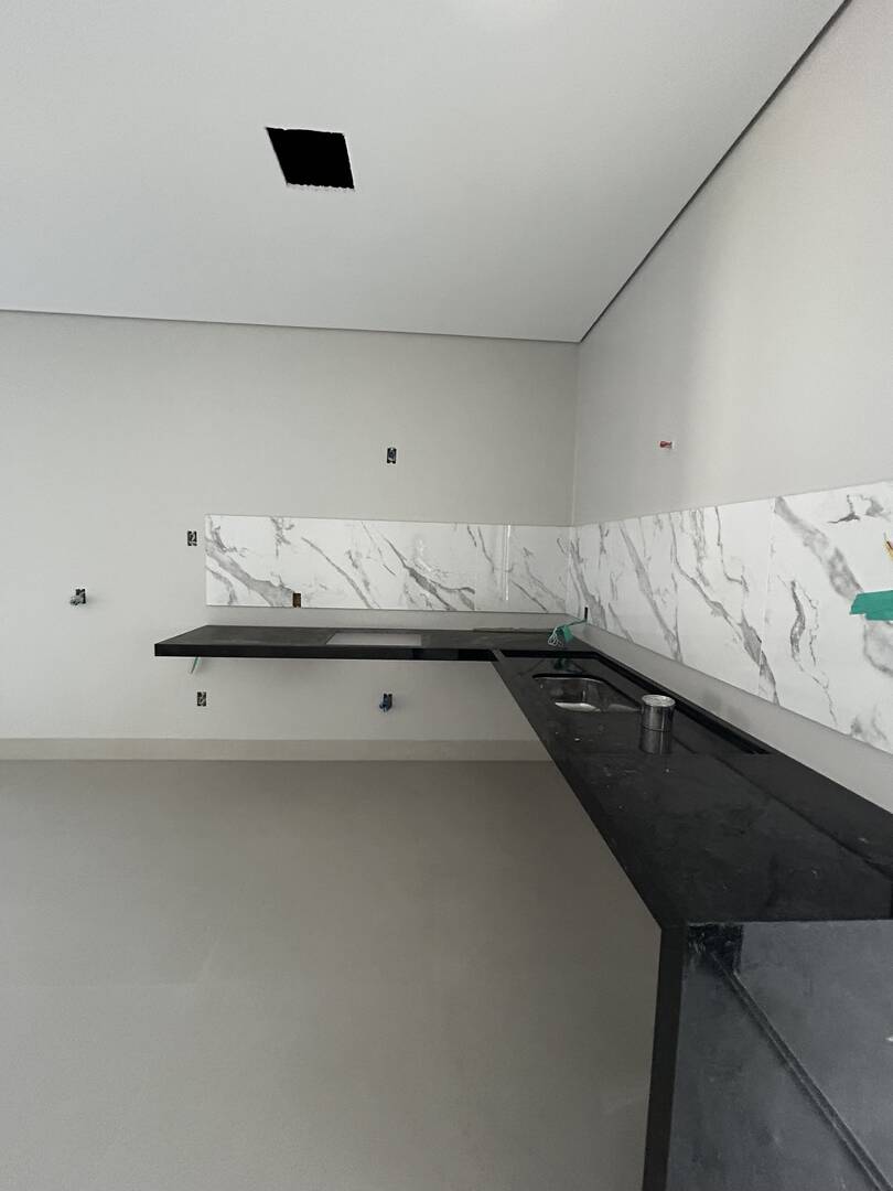 Casa à venda com 3 quartos, 279m² - Foto 34