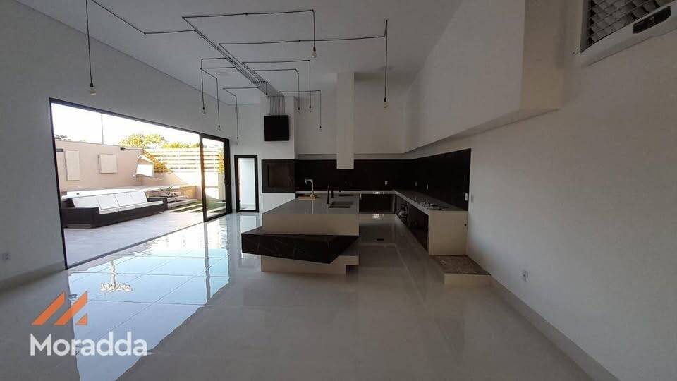 Casa à venda com 3 quartos, 270m² - Foto 40