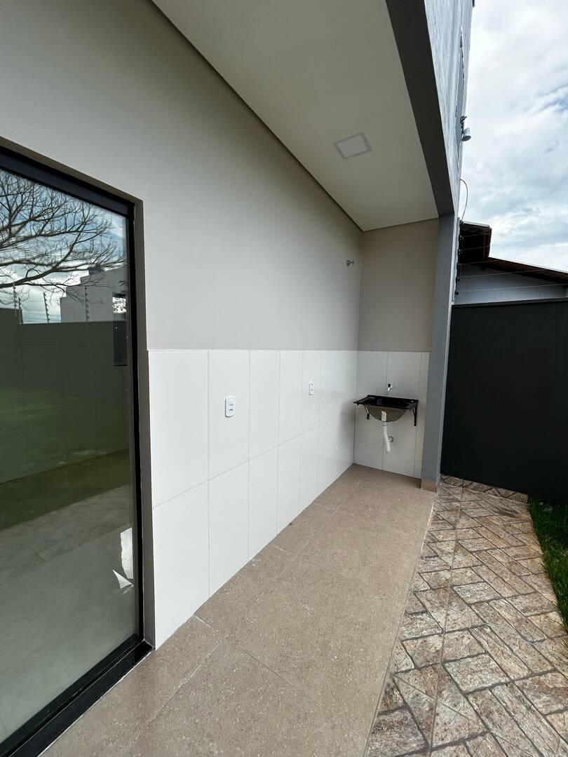 Casa à venda com 3 quartos, 100m² - Foto 33