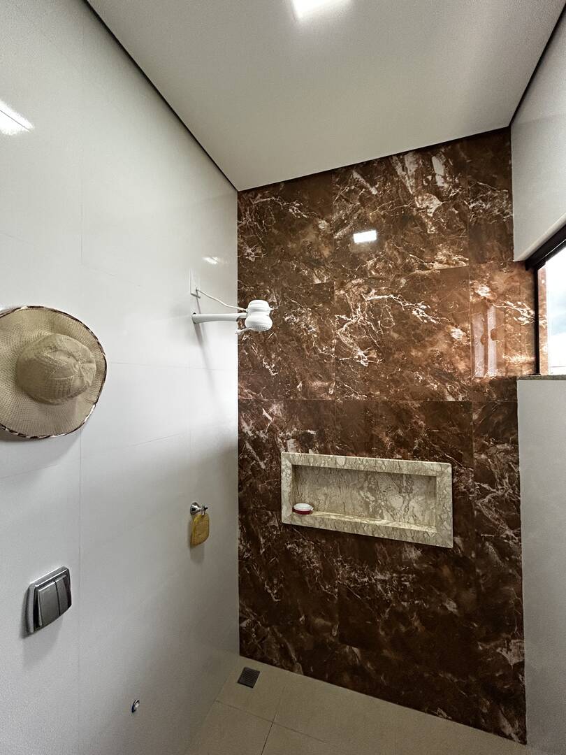 Casa à venda com 3 quartos, 205m² - Foto 9