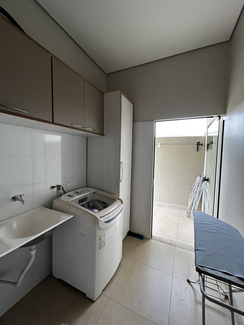 Casa à venda com 3 quartos, 205m² - Foto 16