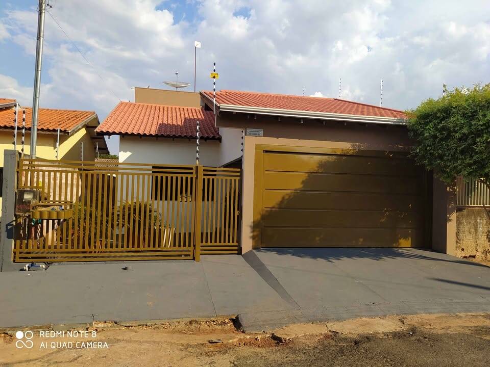 CASA EM TANGARA DA SERRA-MT -NO JD SÃO PAULO .140 .M2 -
-R$ 450.000,00.