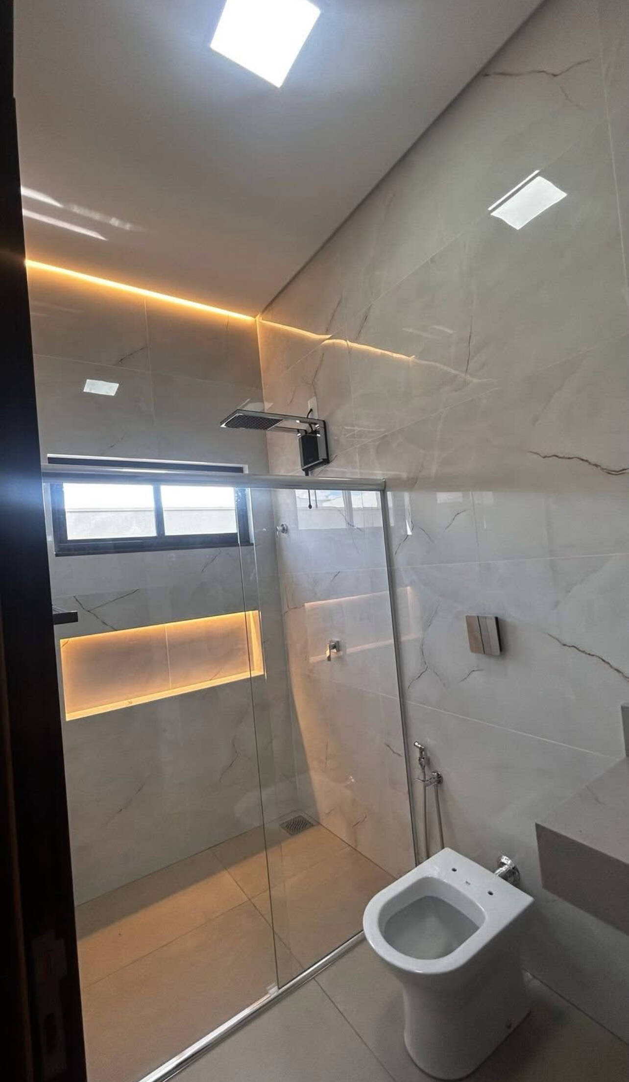 Casa à venda com 3 quartos, 238m² - Foto 8