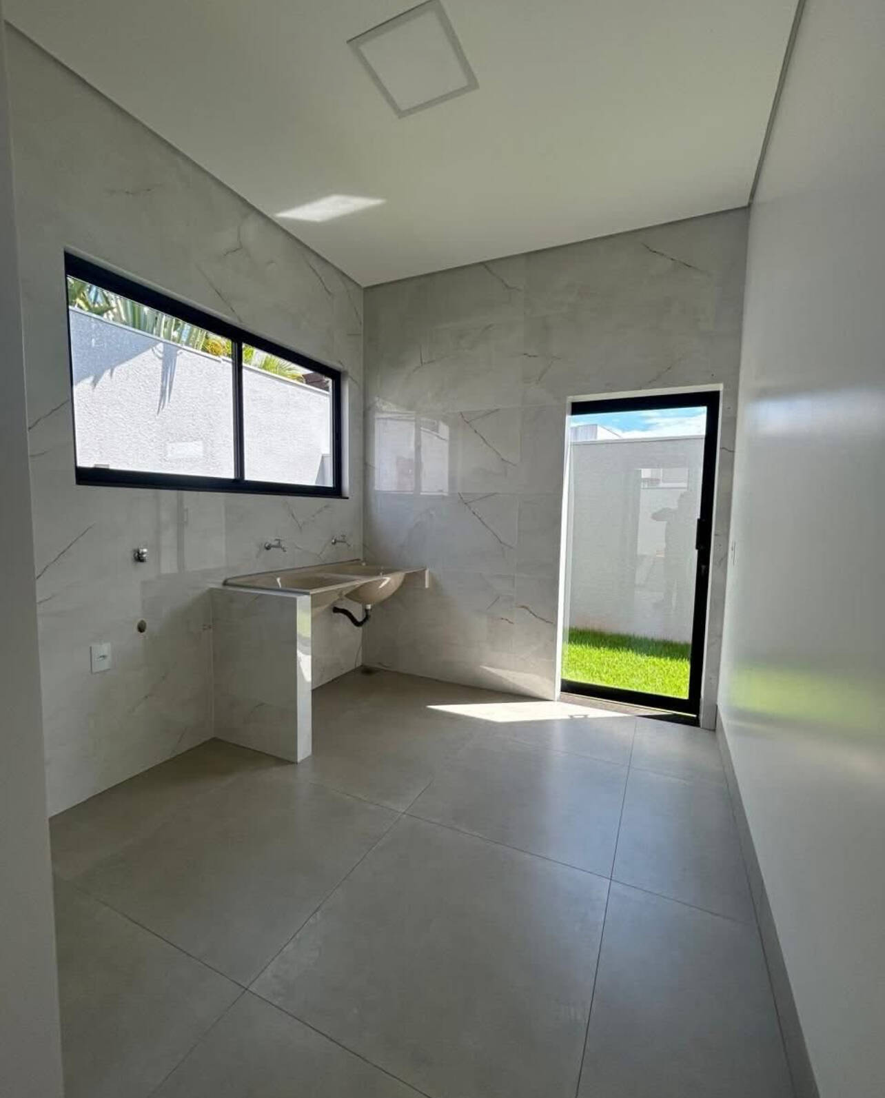 Casa à venda com 3 quartos, 238m² - Foto 9