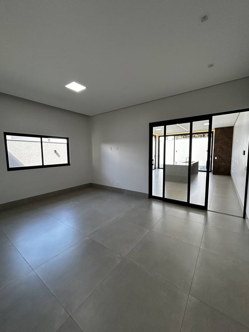 Casa à venda com 3 quartos, 238m² - Foto 15