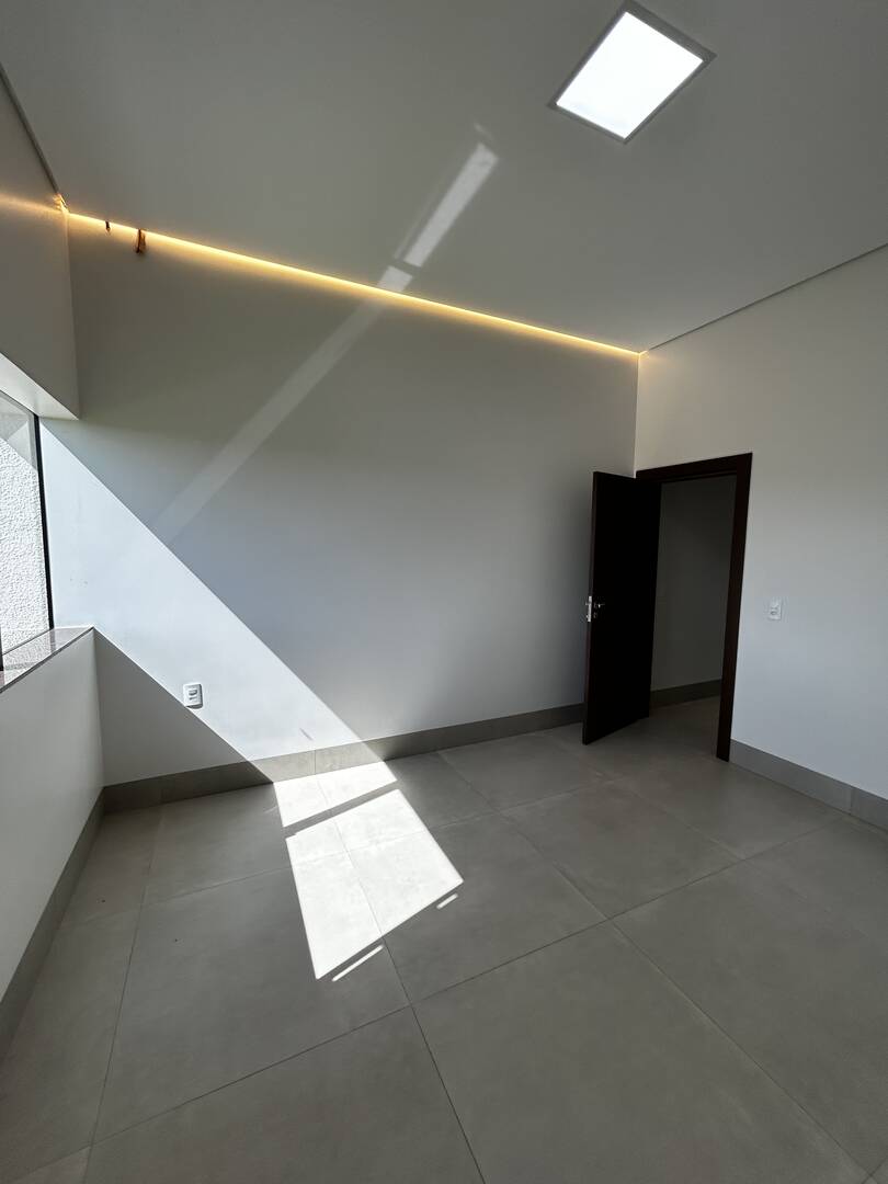 Casa à venda com 3 quartos, 238m² - Foto 20