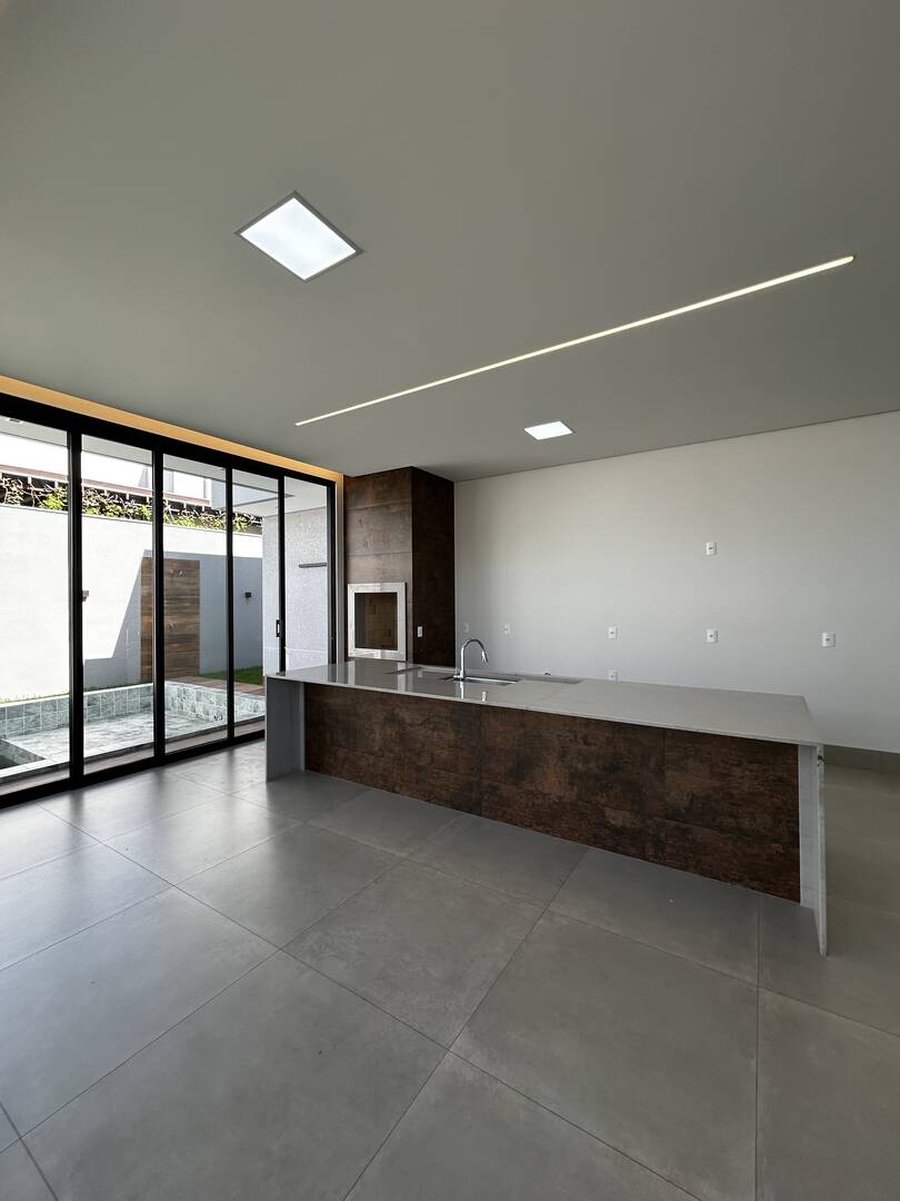 Casa à venda com 3 quartos, 238m² - Foto 29