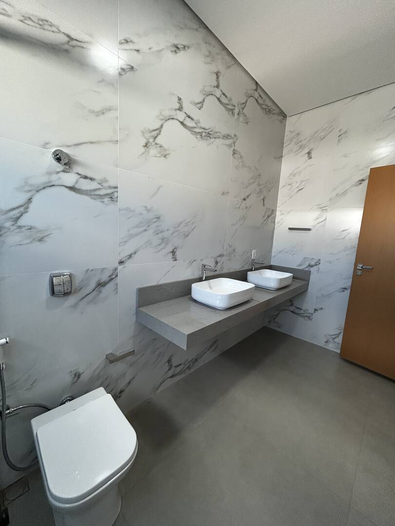 Casa à venda com 3 quartos, 262m² - Foto 8
