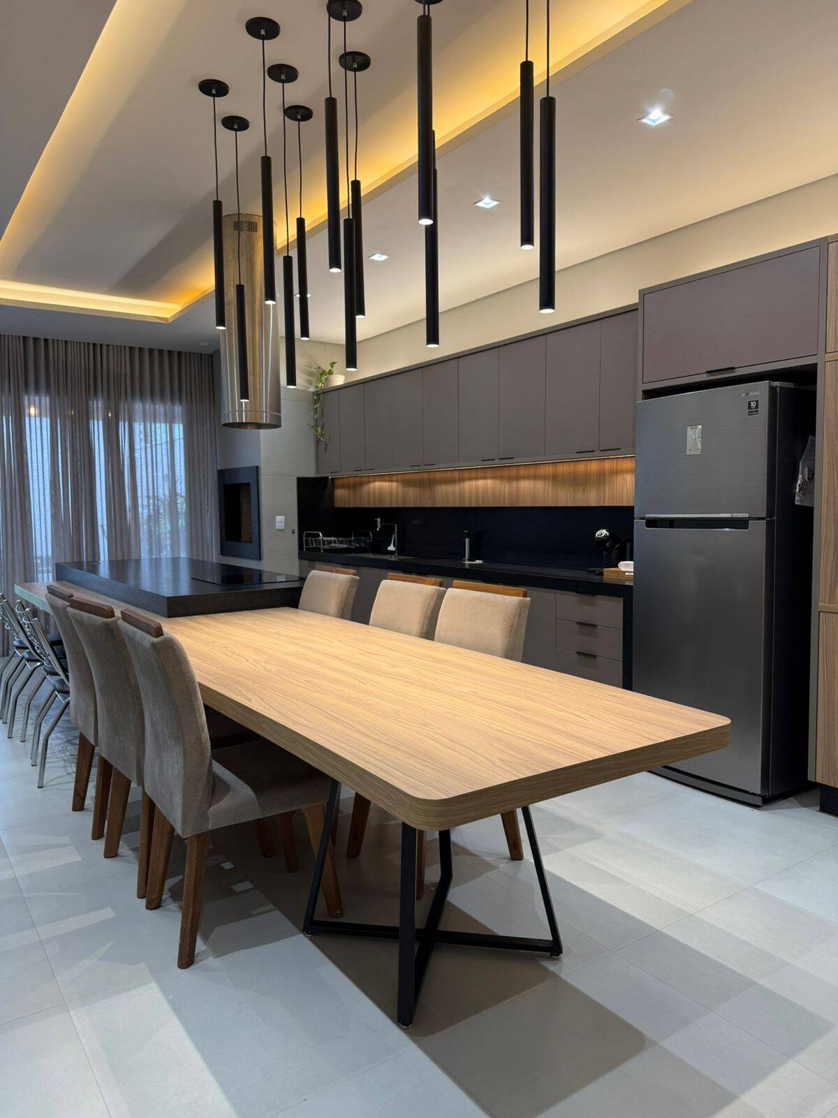CASA COM PLANEJADOS EM OTIMA LOCALIZAÇAO NO TARUMÃ.
R$: 1.100.000,00
Casa