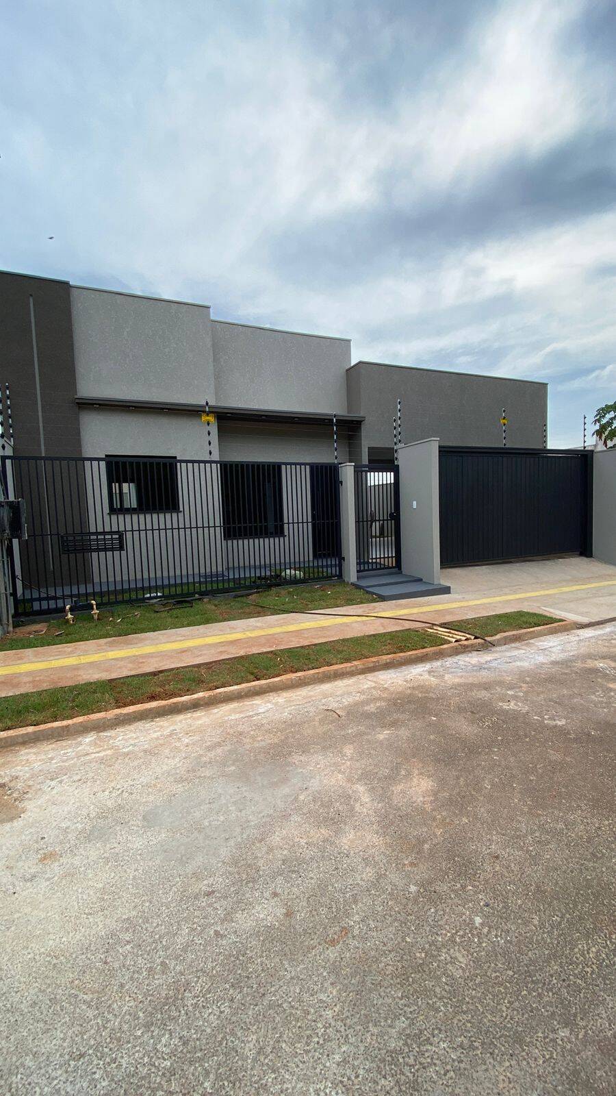 Casa à venda com 2 quartos, 103m² - Foto 2