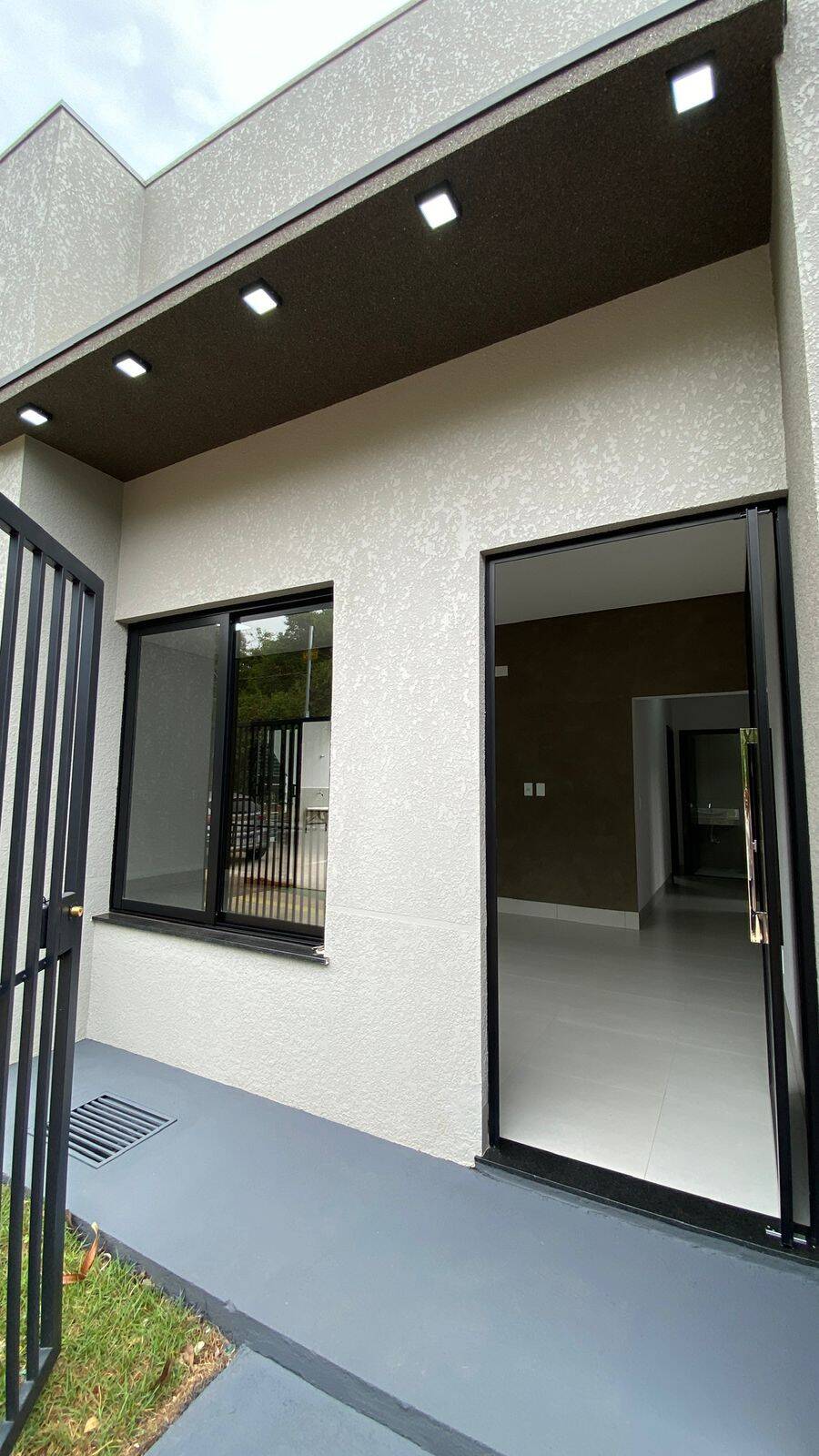 Casa à venda com 2 quartos, 103m² - Foto 3