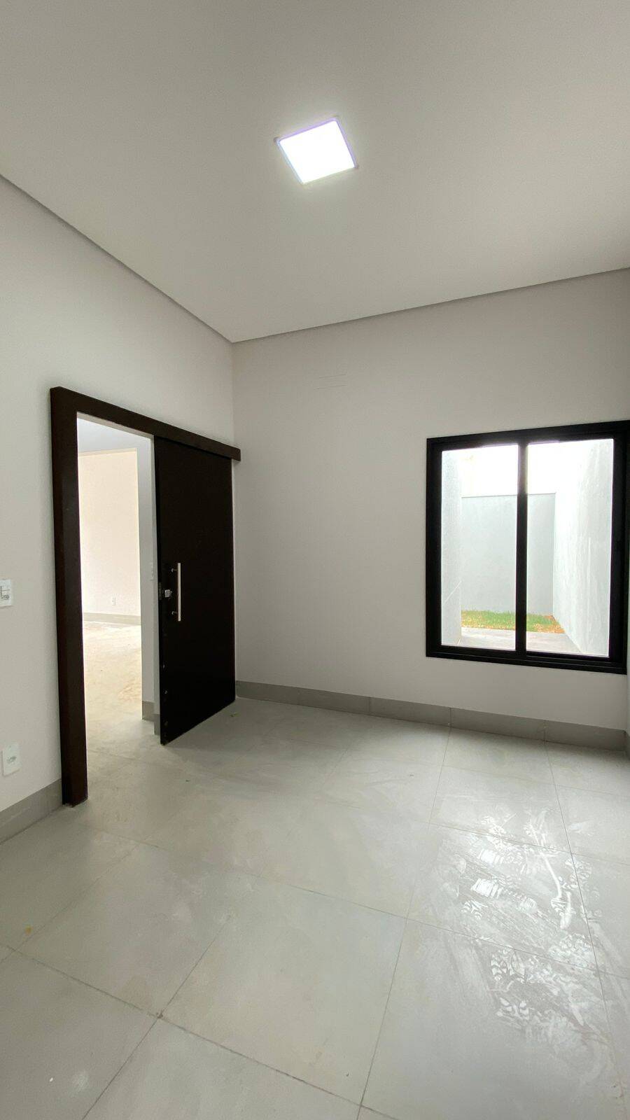 Casa à venda com 2 quartos, 96m² - Foto 4