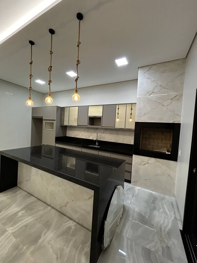 Casa, 3 quartos, 161 m² - Foto 2