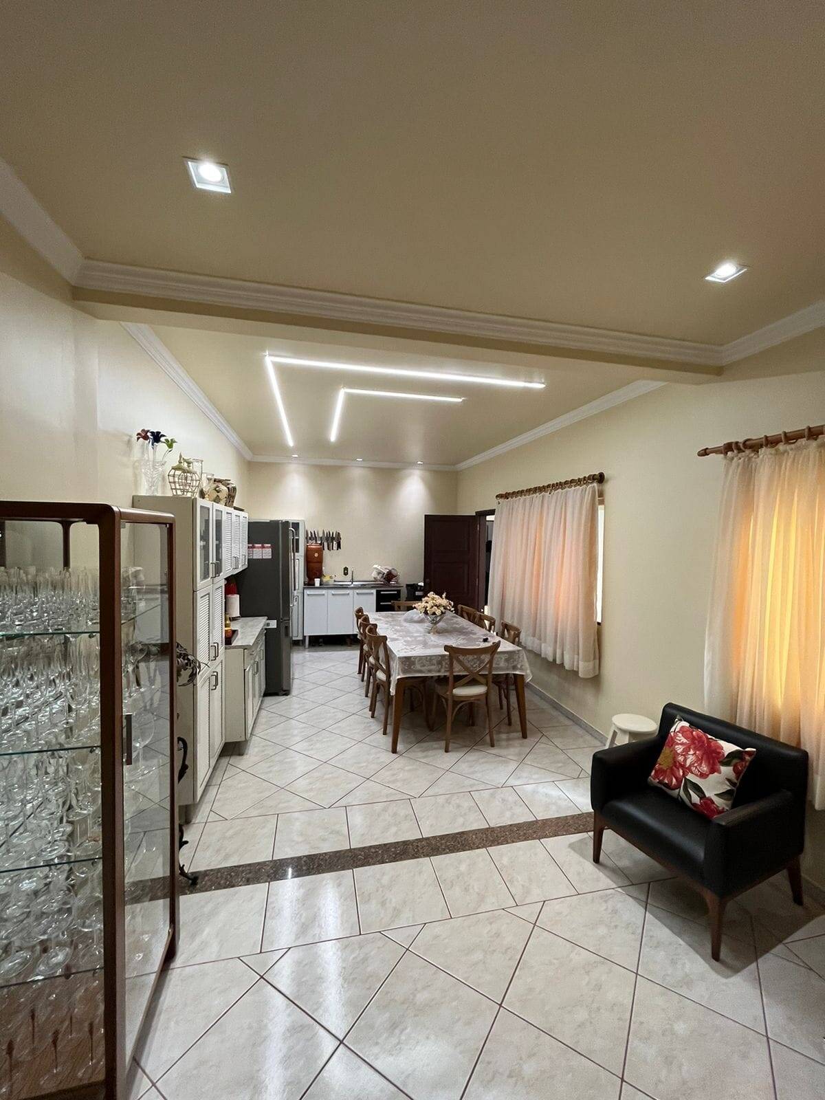 Casa, 3 quartos, 300 m² - Foto 10