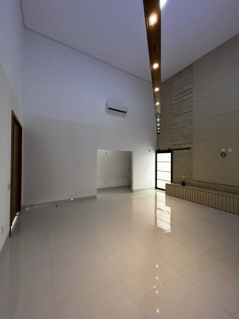 Casa, 3 quartos, 270 m² - Foto 35