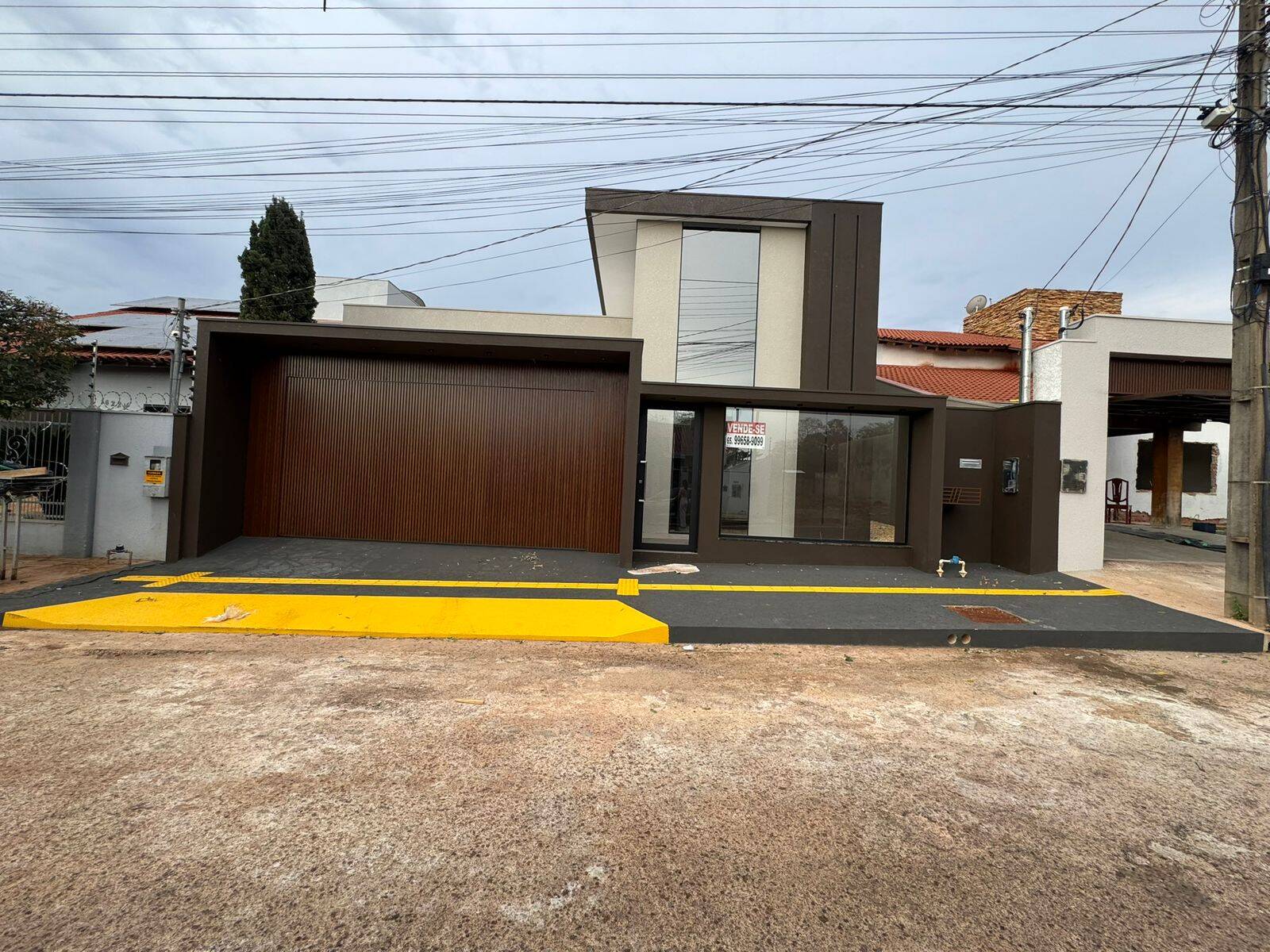 Casa, 3 quartos, 196 m² - Foto 1