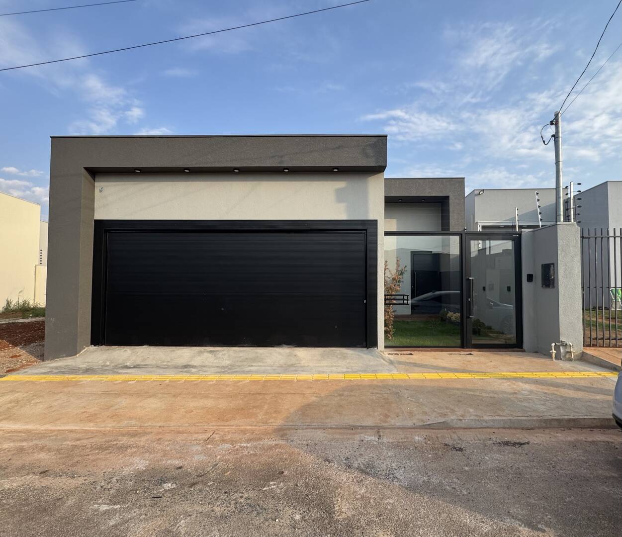 Casa, 3 quartos, 271 m² - Foto 1